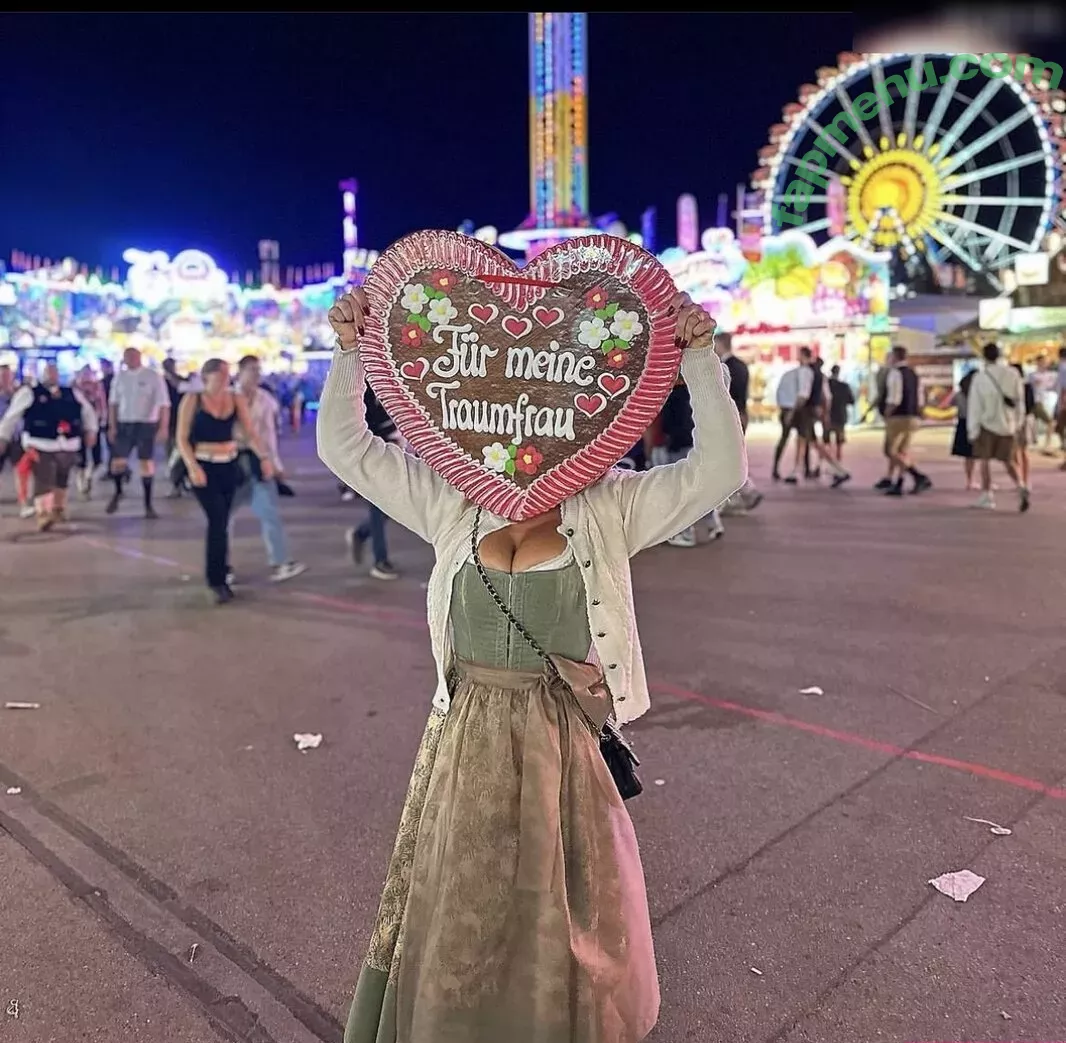 Evelyn Burdecki nude photo #0187 (evelyn_burdecki / evelynburdecki)