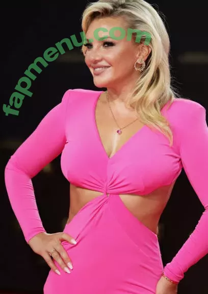 Evelyn Burdecki nude photo #0193 (evelyn_burdecki / evelynburdecki)