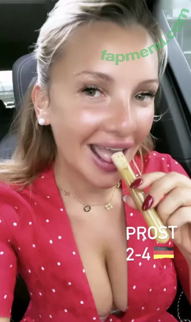 Evelyn Burdecki nude photo #0201 (evelyn_burdecki / evelynburdecki)