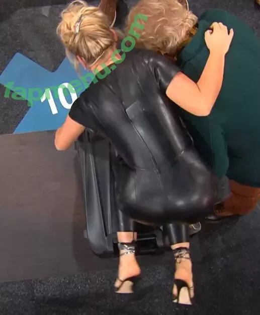 Evelyn Burdecki nude photo #0217 (evelyn_burdecki / evelynburdecki)