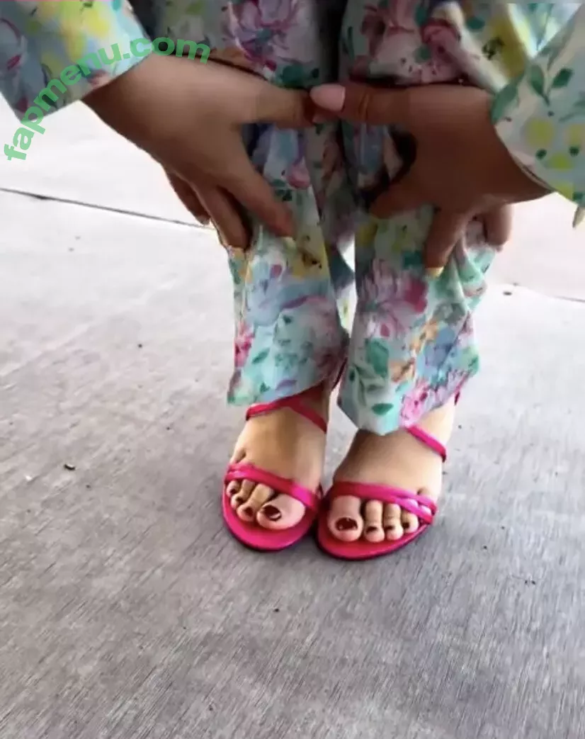 Evelyn Burdecki nude photo #0286 (evelyn_burdecki / evelynburdecki)