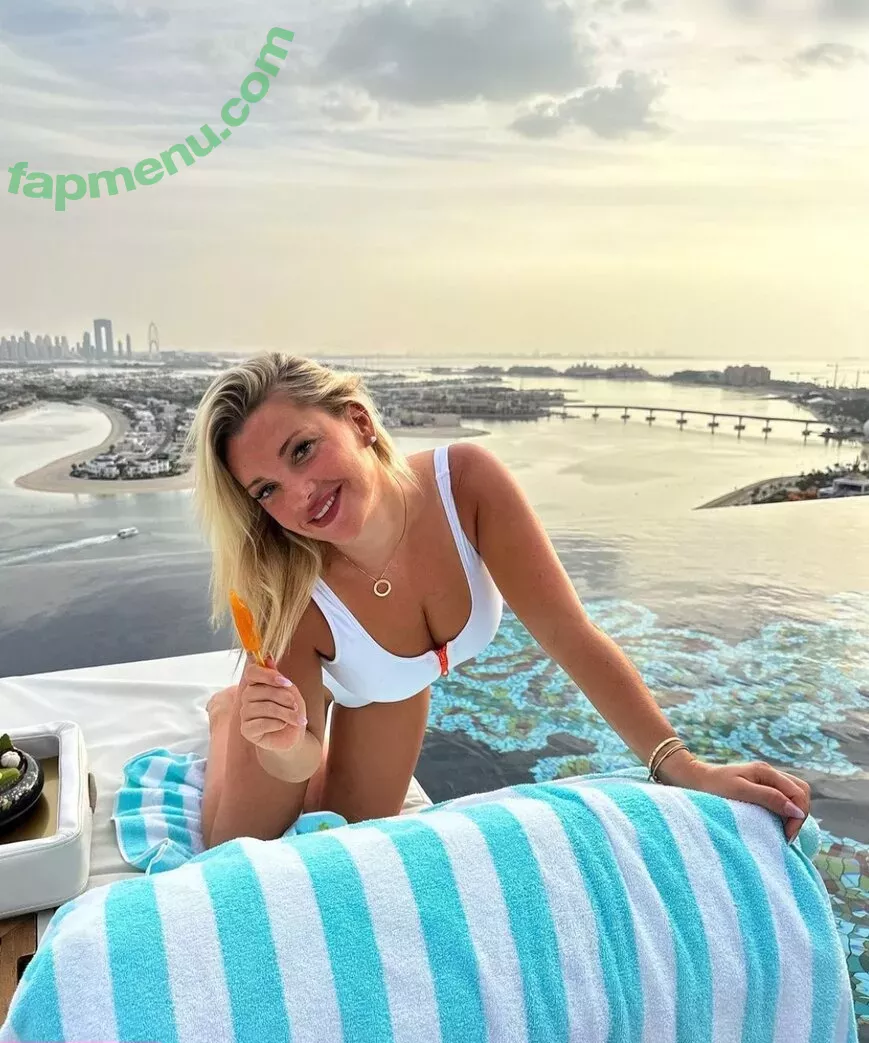 Evelyn Burdecki nude photo #0381 (evelyn_burdecki / evelynburdecki)