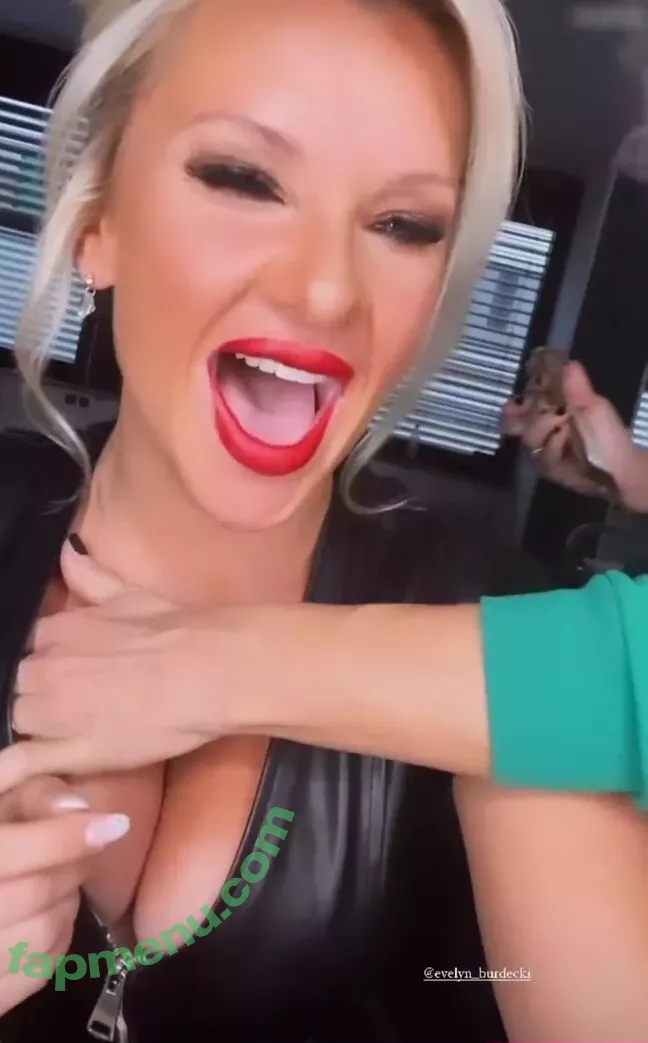 Evelyn Burdecki nude photo #0432 (evelyn_burdecki / evelynburdecki)