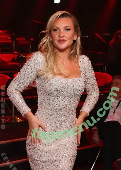 Evelyn Burdecki nude photo #0683 (evelyn_burdecki / evelynburdecki)