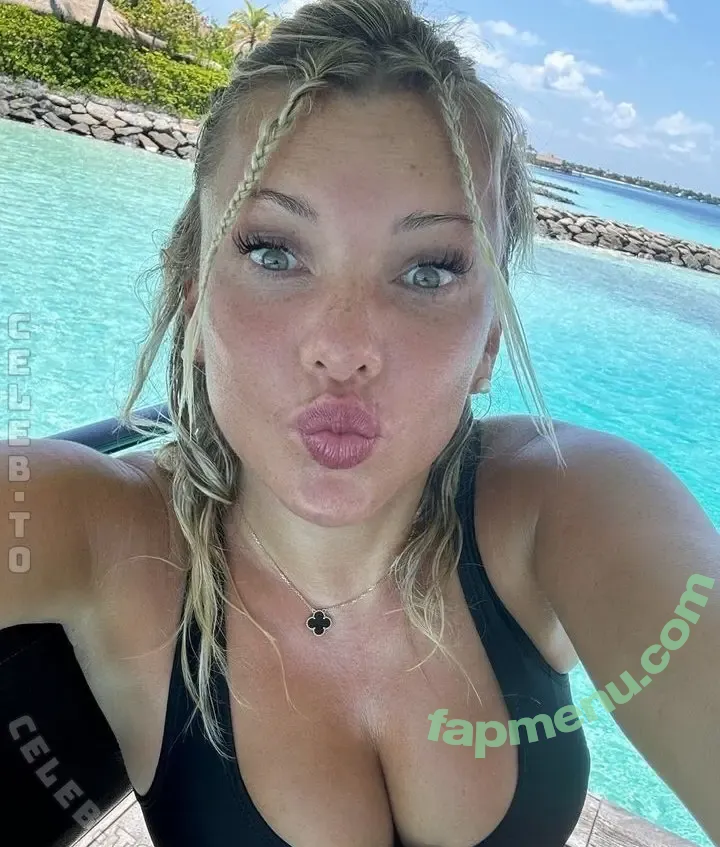 Evelyn Burdecki nude photo #0733 (evelyn_burdecki / evelynburdecki)