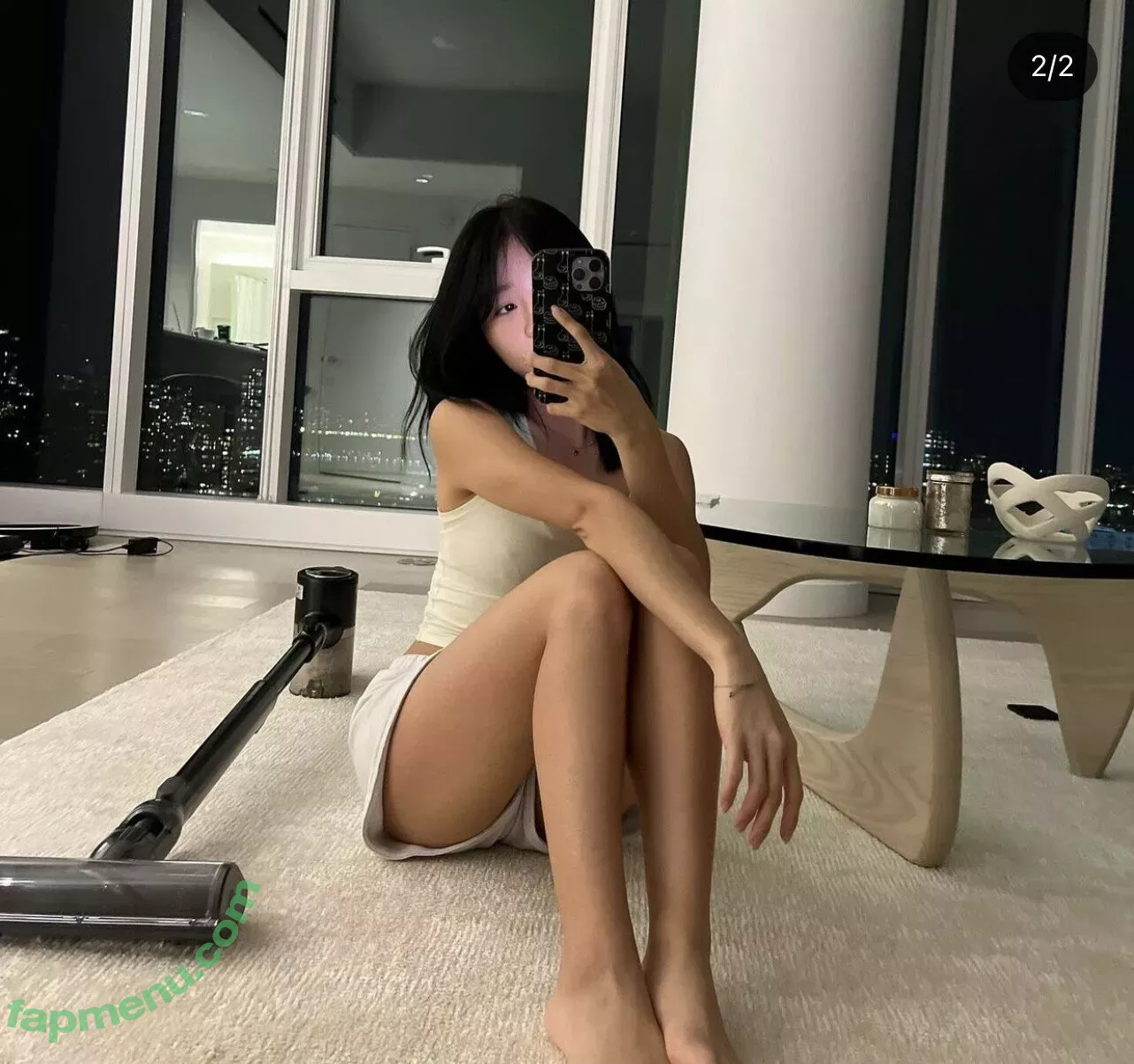 Evelyn Ha nude photo #0001 (eveee9 / hjevelyn)