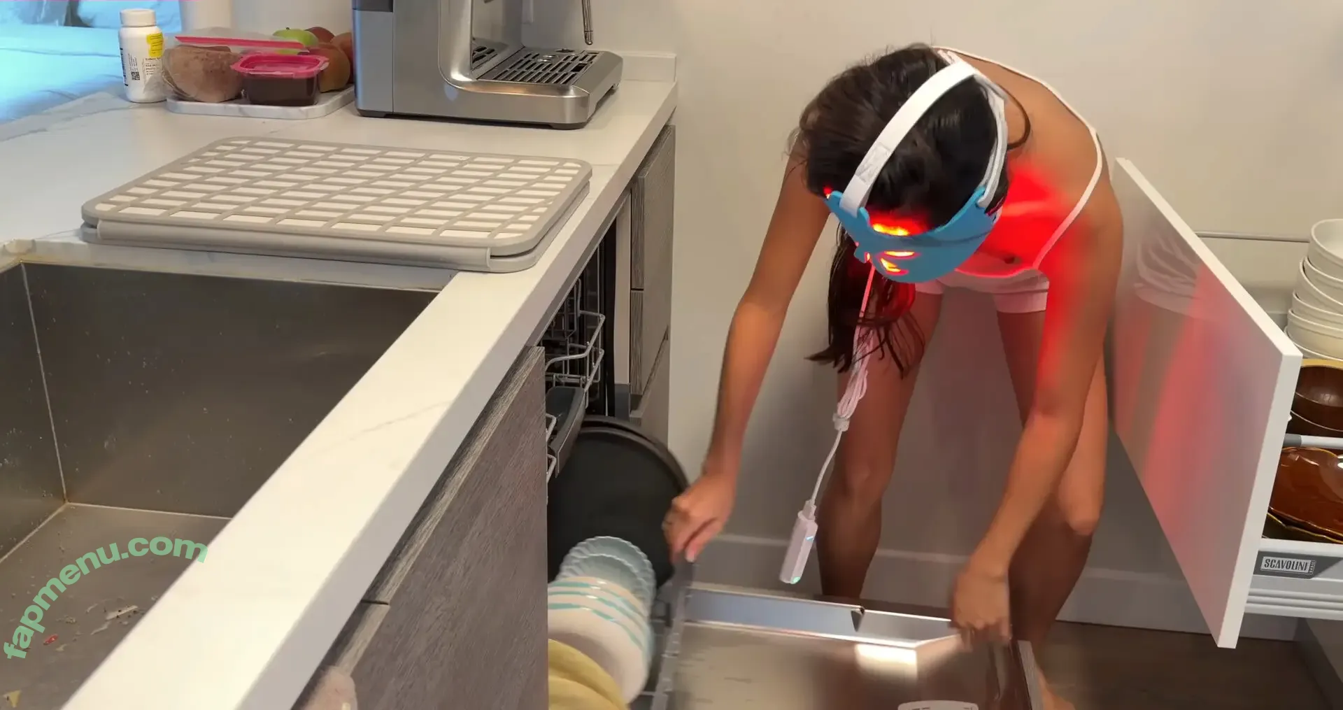 Evelyn Ha nude photo #0110 (eveee9 / hjevelyn)