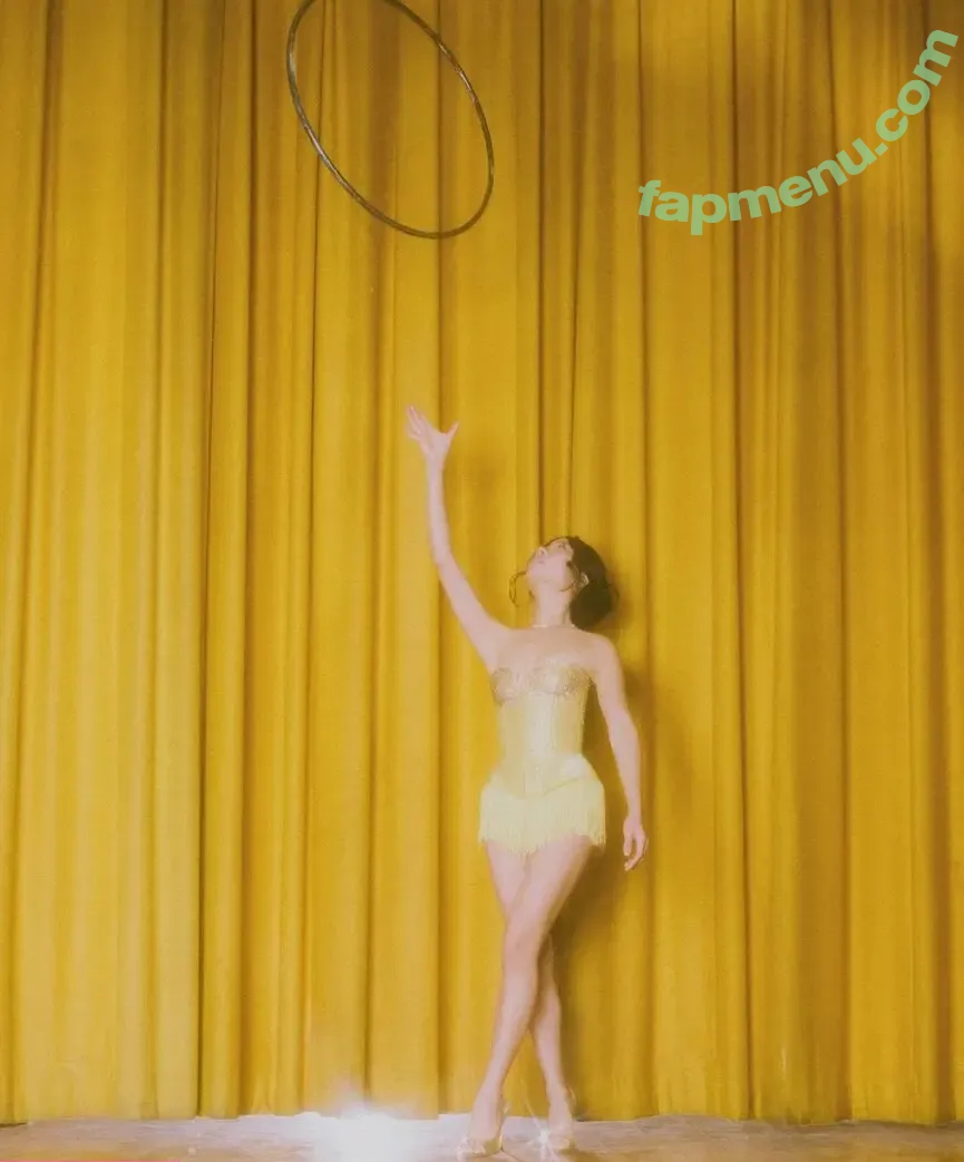 Evelyn Ha nude photo #0113 (eveee9 / hjevelyn)