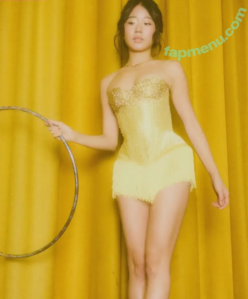 Evelyn Ha nude photo #0115 (eveee9 / hjevelyn)