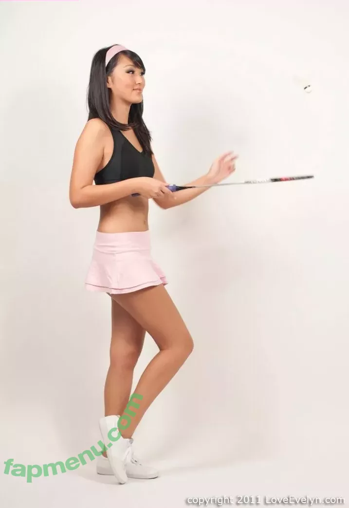 Evelyn Lin nude photo #0521 (evolutionofevie / xevelynlinx)