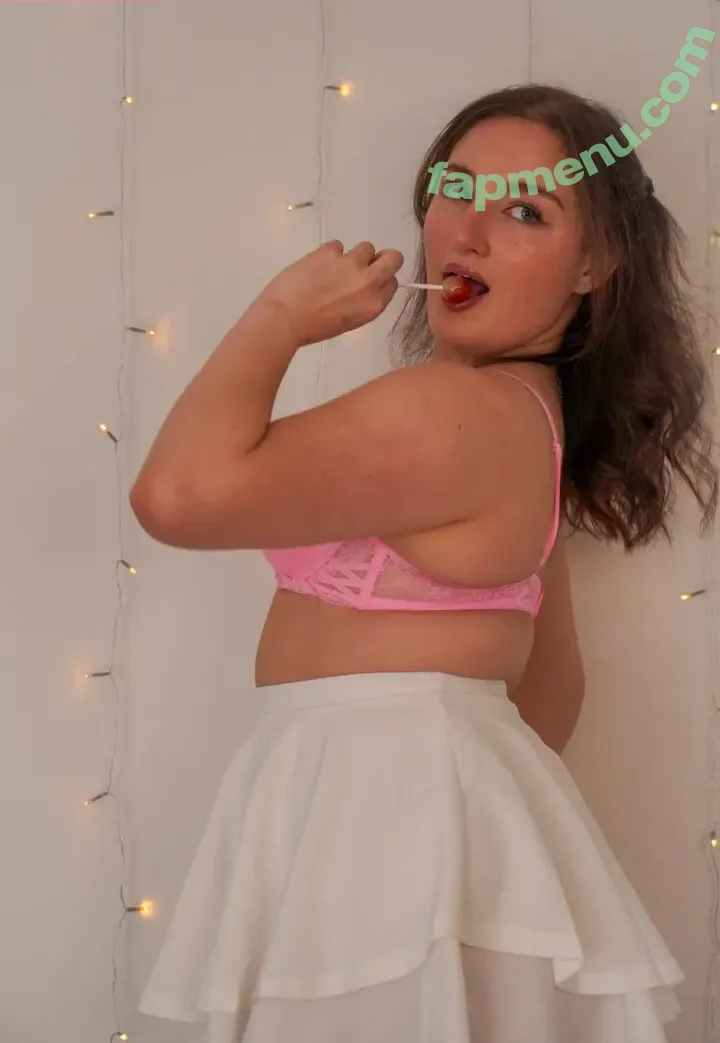 Evelynxka nude photo #0030 (creator / evelynkaf)