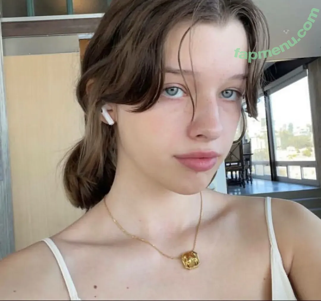 Ever Anderson nude photo #0007 (Ever Anderson)