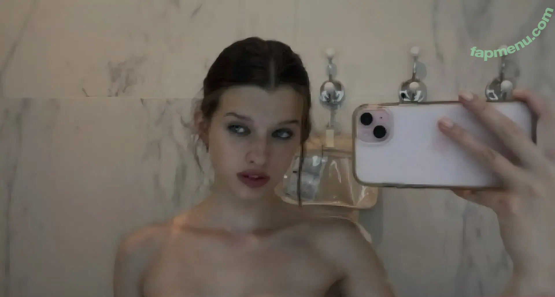 Ever Anderson nude photo #0046 (everanderson)