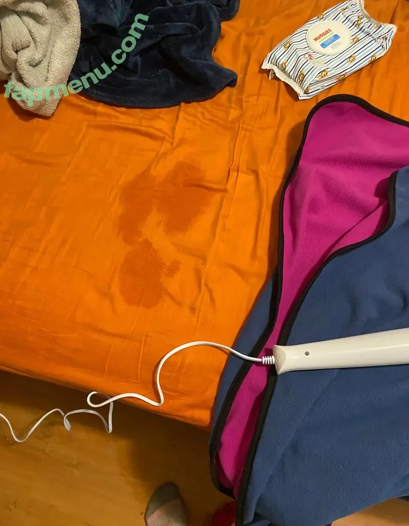 everlyy666 nude photo #0002 (everlyy666)