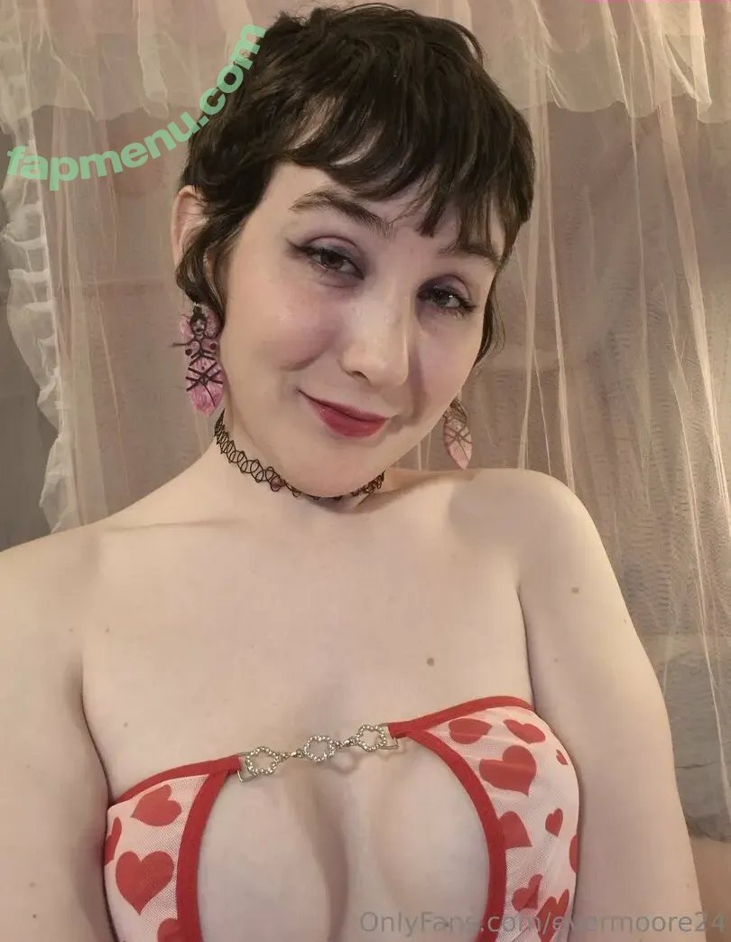 evermoore24 nude photo #0010 (evermoore24)