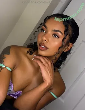  nude photo #0007
