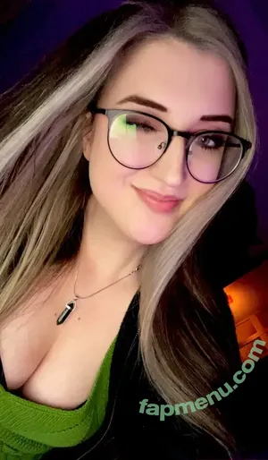 Eveuh / eveuhxx / evihoficial nude photo #0014