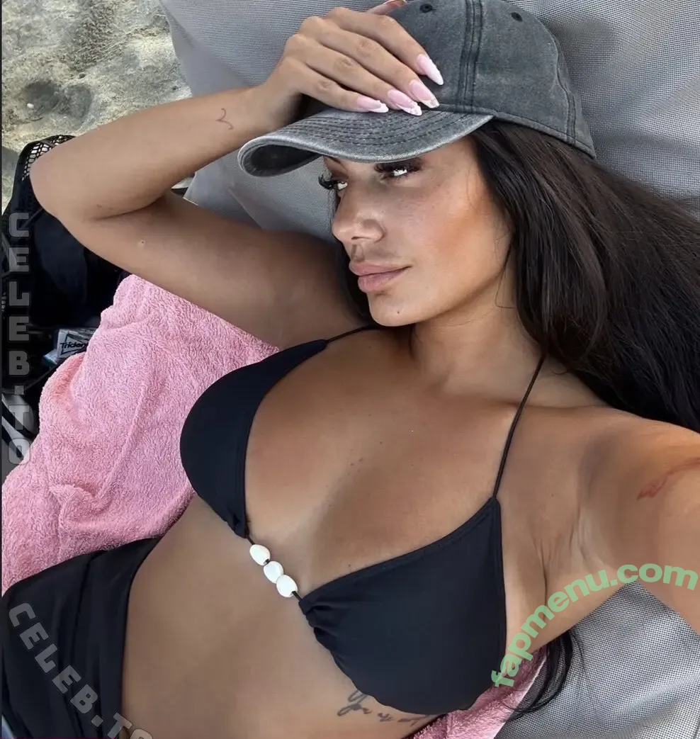 Evi Maria nude photo #0019 (dieeuimaria / dieevimaria)