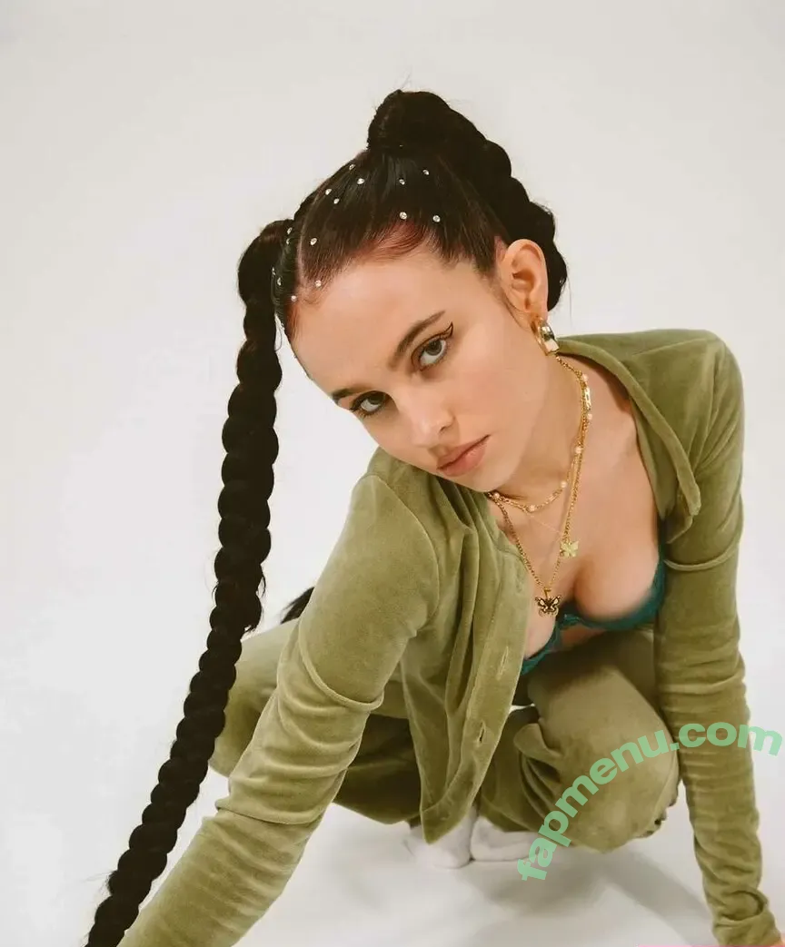 Evie Clark nude photo #0091 (lovevie)