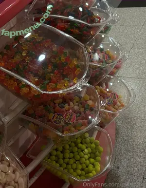 eviecutie / evie.cute nude photo #0062