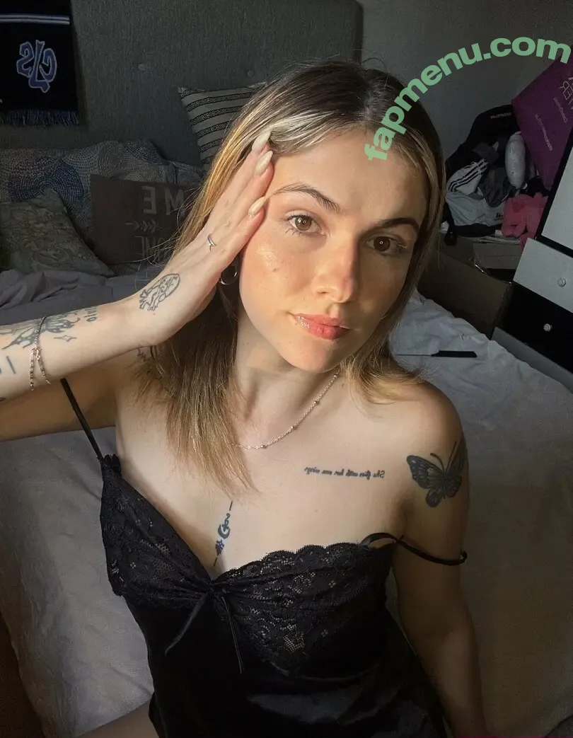 eviecutie nude photo #0046 (evie.cute)