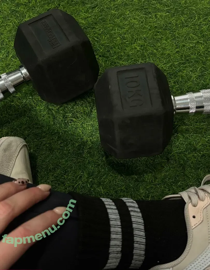 eviecutie nude photo #0053 (evie.cute)