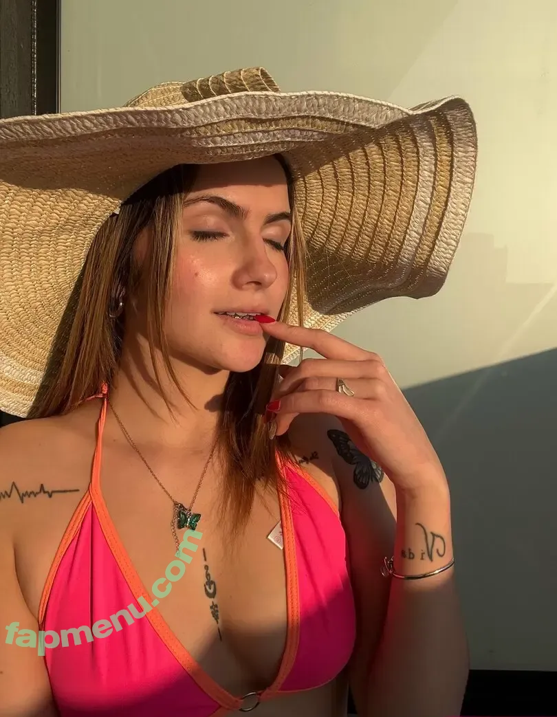 eviecutie nude photo #0094 (evie.cute)