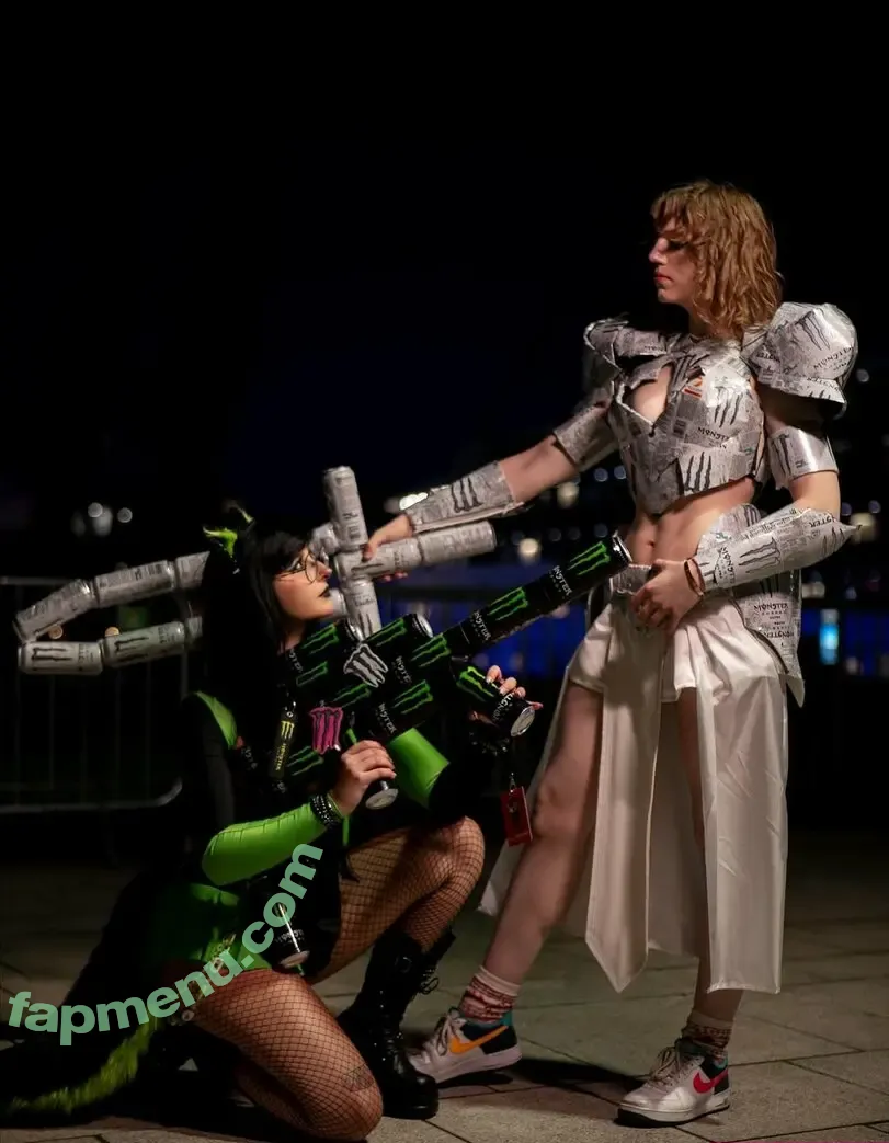 eviedotgym nude photo #0036 (eviedotgym)