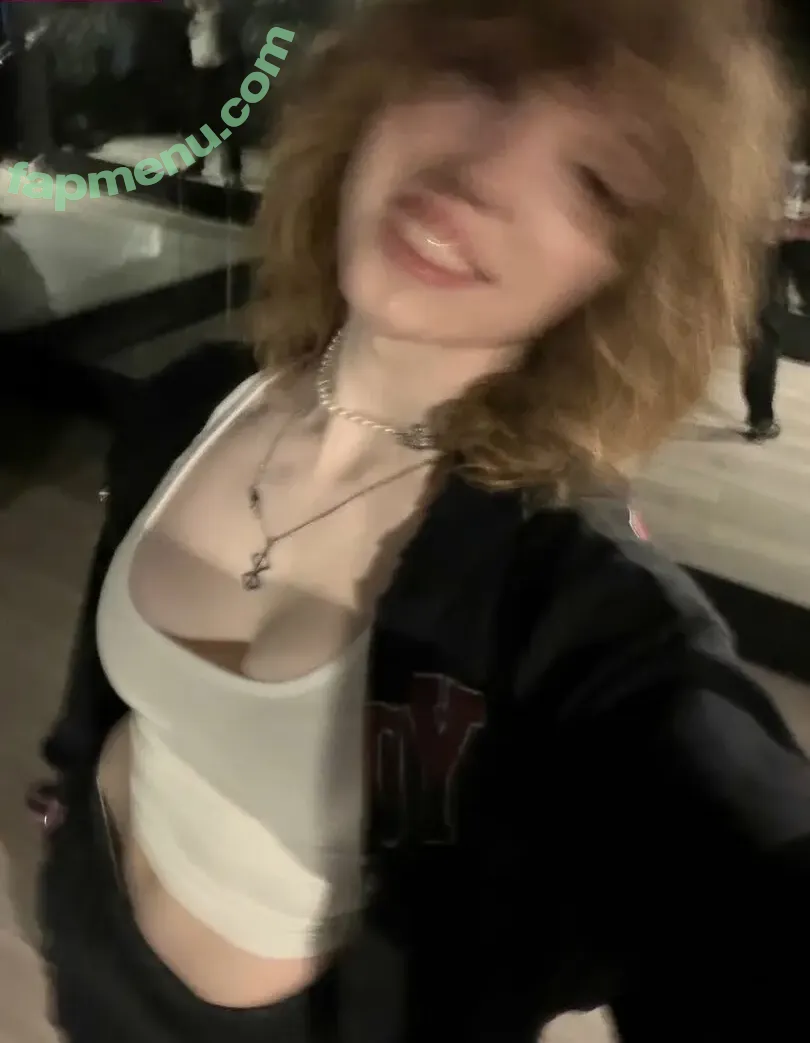 eviedotgym nude photo #0040 (eviedotgym)