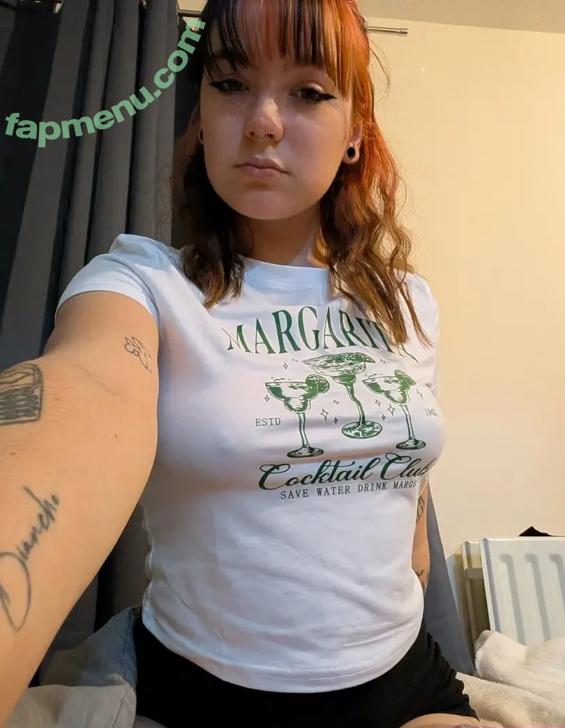 eviefreak nude photo #0036 (eviefreak)