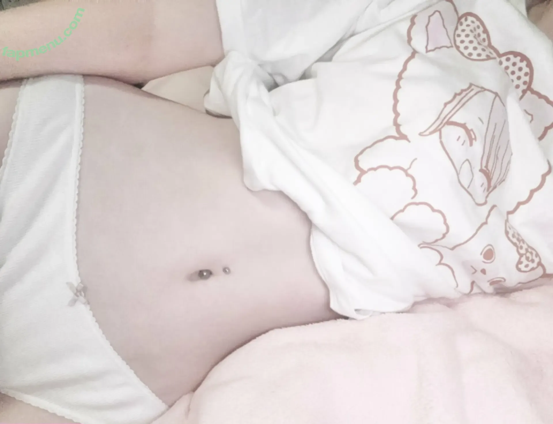 evieleafie nude photo #0013 (evaelfie / evieleaf)