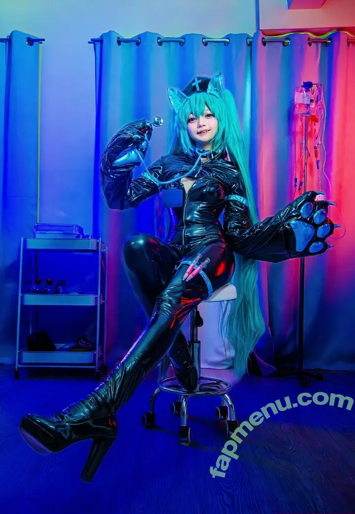 Evil Overlord Gabo nude photo #1486 (GaboVillain / eviloverlord_gabo)