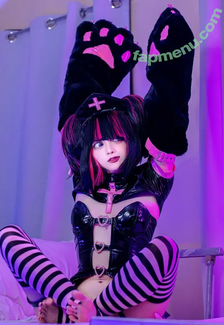 Evil Overlord Gabo nude photo #1704 (GaboVillain / eviloverlord_gabo)