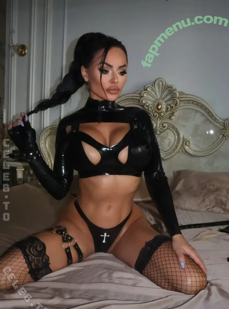 Evil Woman nude photo #0969 (Evil__Woman_ / Evilwoman / evilqueenpriv)