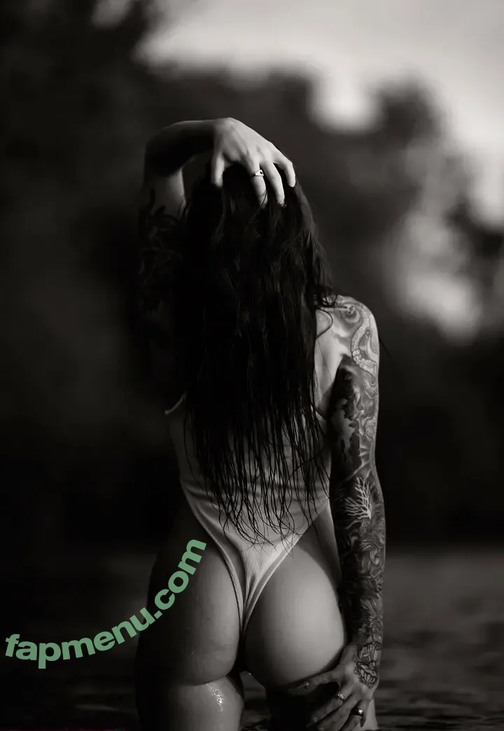 evilsid3free nude photo #0020 (evilsid3free)