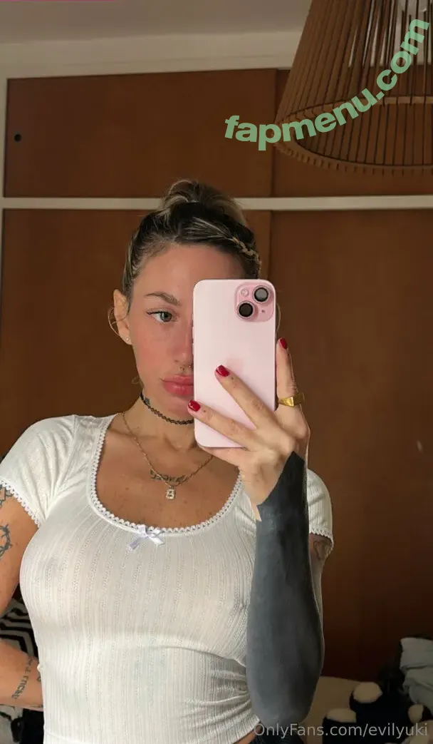 evilyuki nude photo #0031 (velionailysm)