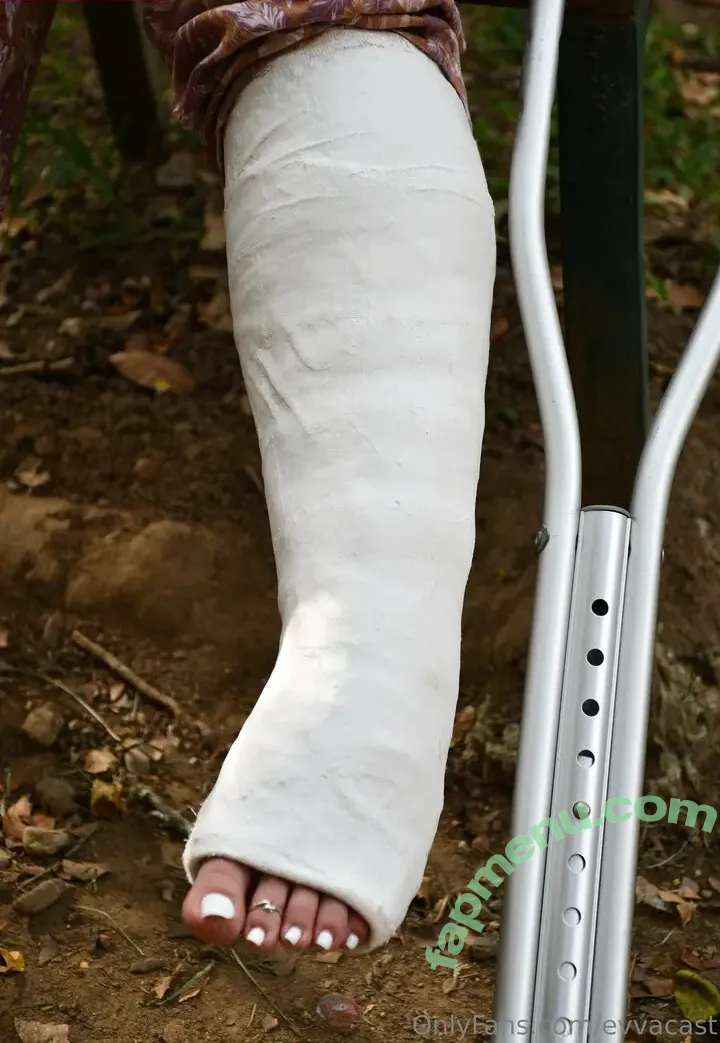 evvacast nude photo #0003 (evvacst)