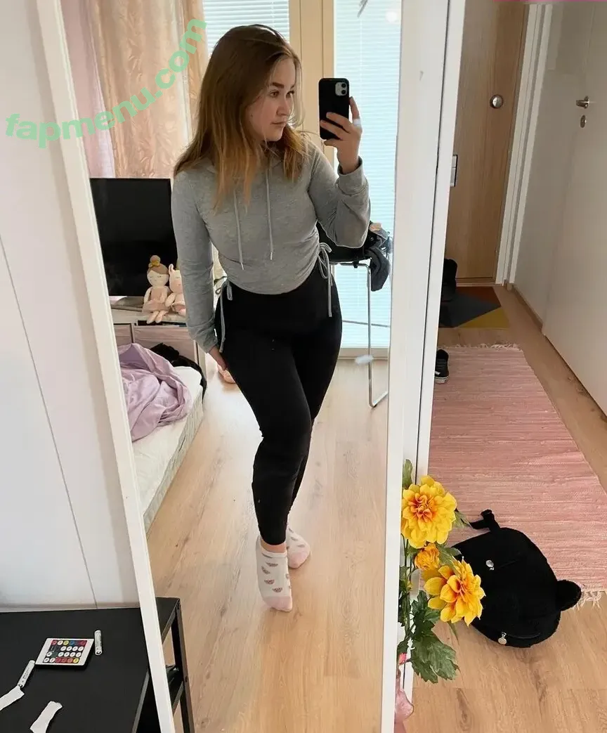 Evviepp nude photo #0004 (Evviepp)