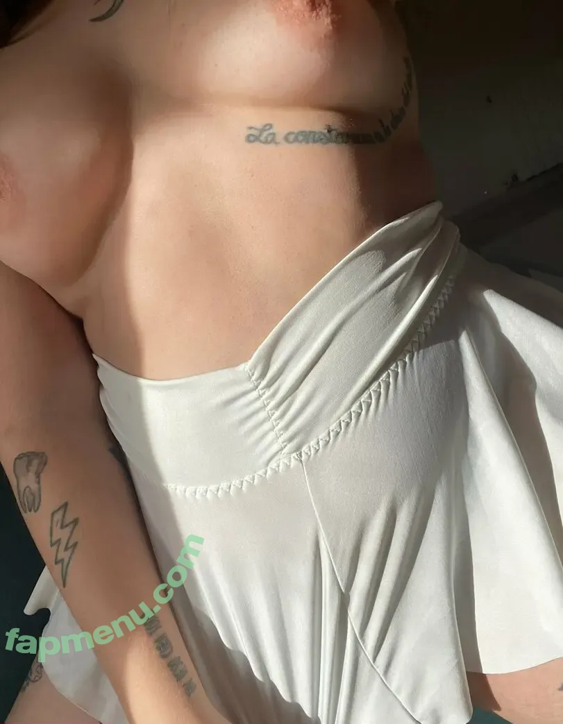 evvilmoon nude photo #0650 (evyn.moon)