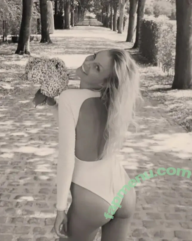 Evy Delaey nude photo #0008 (hanbuckers)