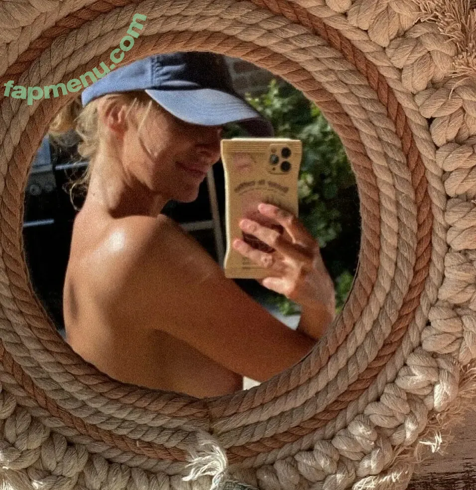 Evy Delaey nude photo #0009 (hanbuckers)