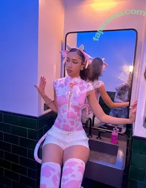 ewmxt / Bakedovary / Eliana / lalayravo / woahnatty nude photo #0165