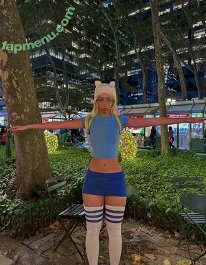 ewmxt / Bakedovary / Eliana / lalayravo / woahnatty nude photo #0166