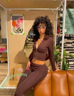 ewmxt / Bakedovary / Eliana / lalayravo / woahnatty nude photo #0172