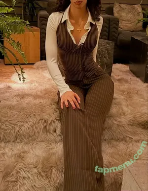 ewmxt / Bakedovary / Eliana / lalayravo / woahnatty nude photo #0183