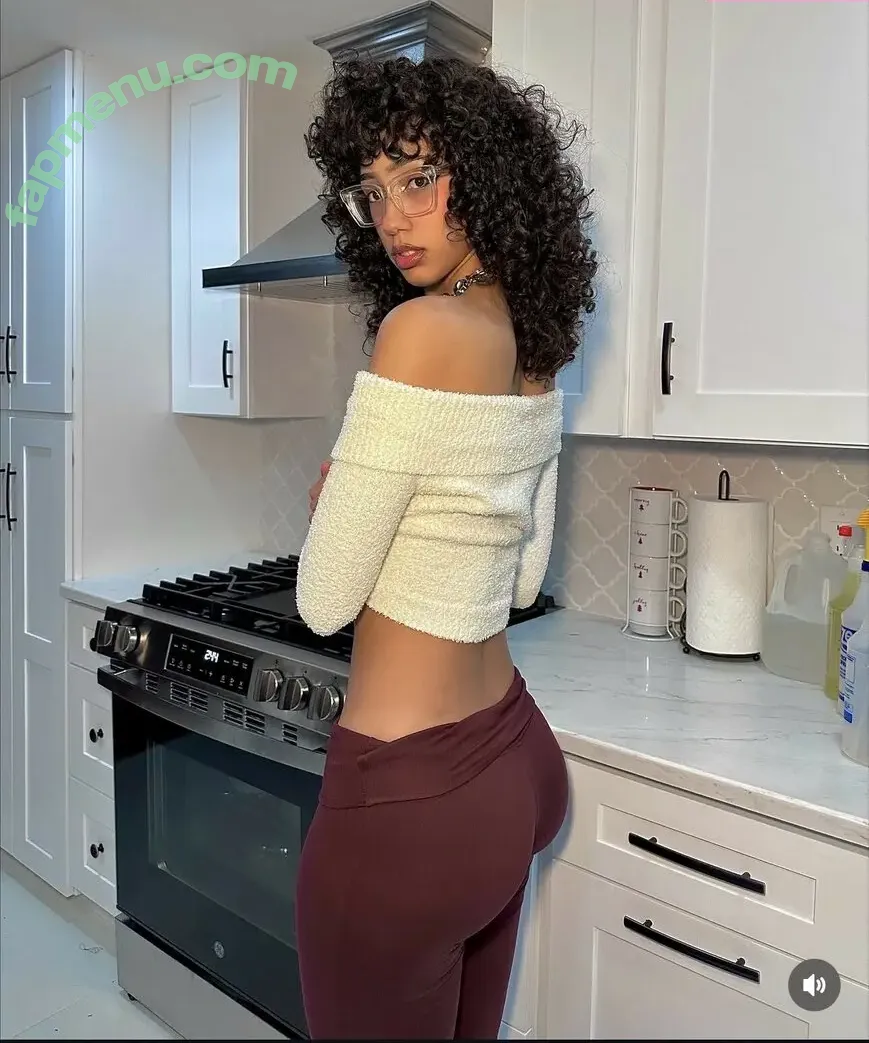 ewmxt nude photo #0126 (eliana / lalayravo / woahnatty)