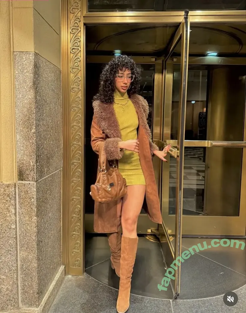 ewmxt nude photo #0138 (eliana / lalayravo / woahnatty)