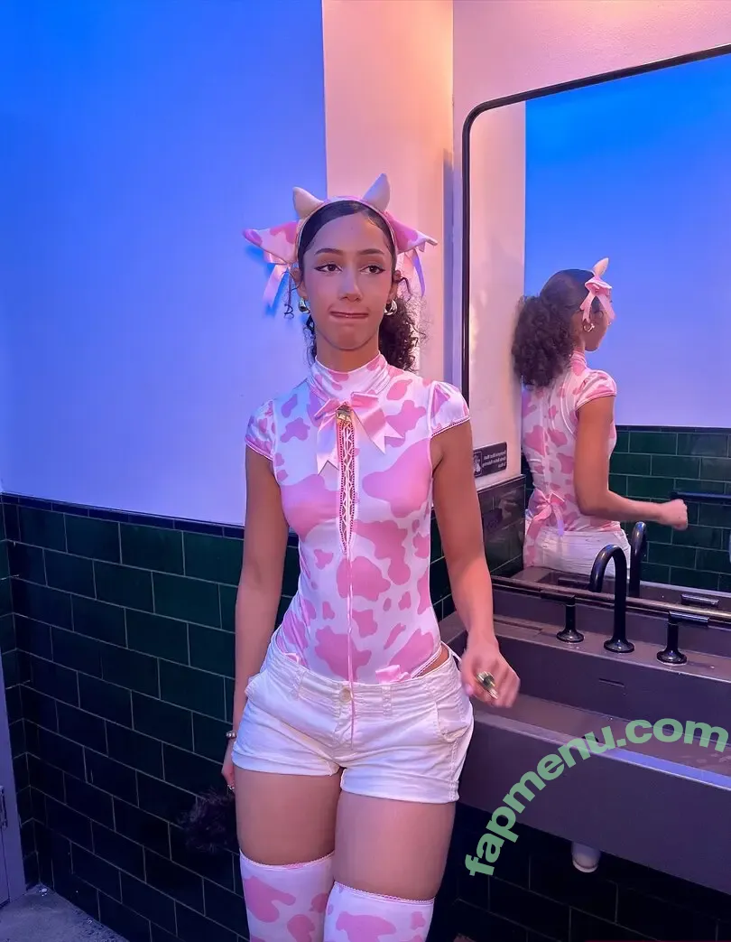 ewmxt nude photo #0164 (Bakedovary / Eliana / lalayravo / woahnatty)