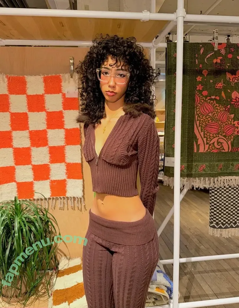 ewmxt nude photo #0175 (Bakedovary / Eliana / lalayravo / woahnatty)