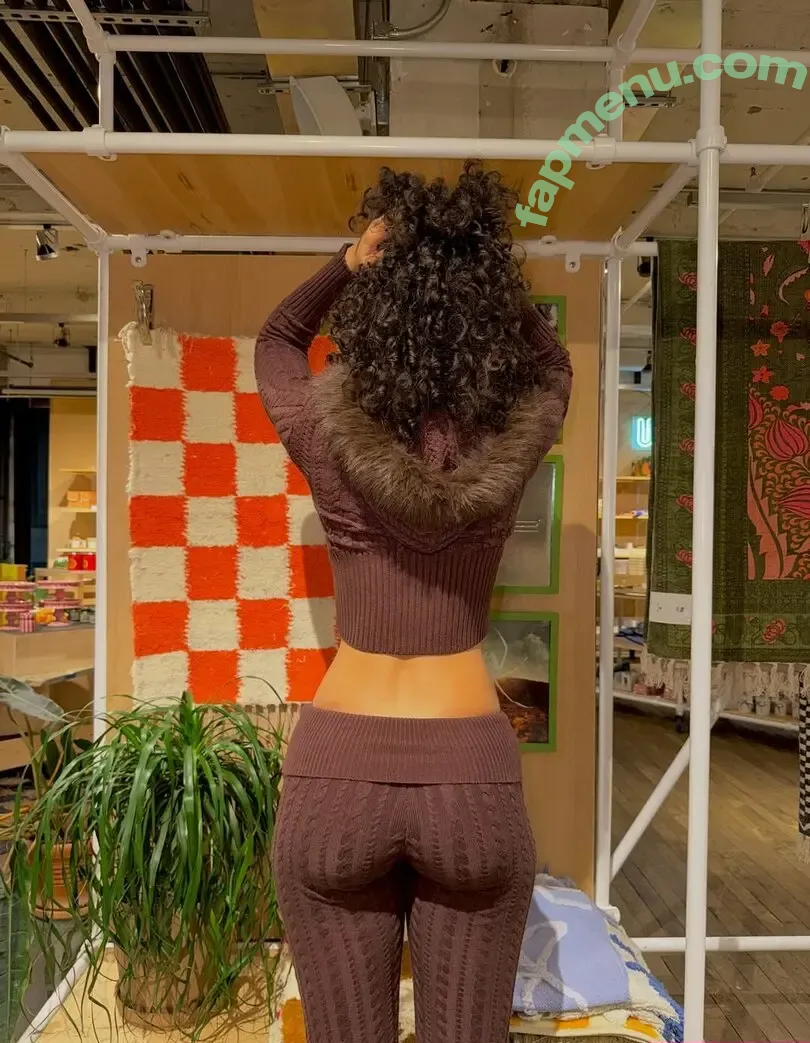 ewmxt nude photo #0177 (Bakedovary / Eliana / lalayravo / woahnatty)